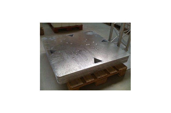 Embase carrée en acier galvanisé - 1mx1m - 40Kg (Occasion)