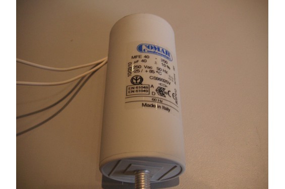Condenser 250V AC/35µF to wire (New)