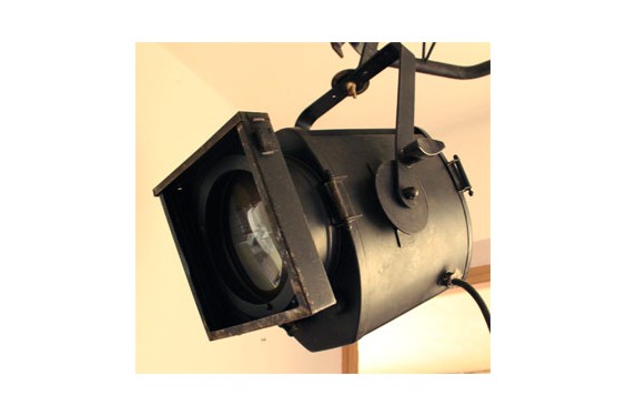 SCENILUX - 500W PC bishop - supplied with lamp (Used)