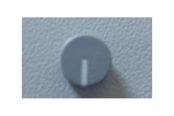 BSS - Tr&egrave;s Petit Bouton en plastique gris pour la s&eacute;rie DPR (Neuf)