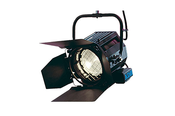 ADB - Fresnel SH 20 - 2Kw - livré avec lampe & porte filtre (Occasion)