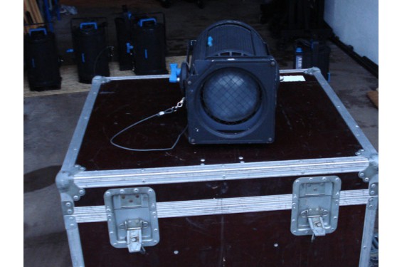 ADB - PC Antihalo C 101 - livr&eacute; avec lampe - crochet et &eacute;lingue (Occasion)