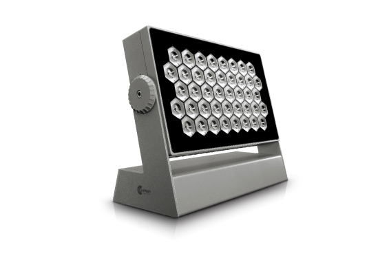 CLAY PAKY - Projecteur compact  42 x LED OSRAM - Odeon Flood - RGBW - 25° (Neuf)