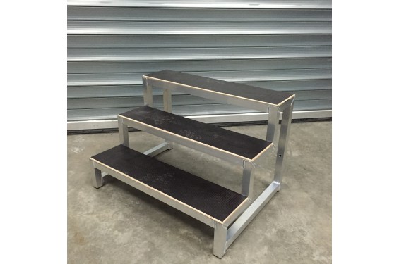 MoveX - Marches d'escalier pour sc&egrave;ne en praticable : &eacute;l&eacute;ments de 20cm / 40cm / 60cm / 80cm / 100cm (Neuf)